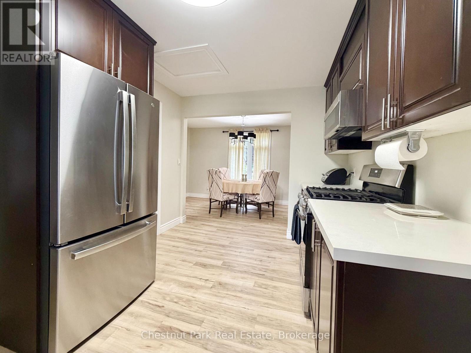 quartz counter tops, s/s appliances, and... - 9211 118 Highway, Minden Hills (Minden), ON