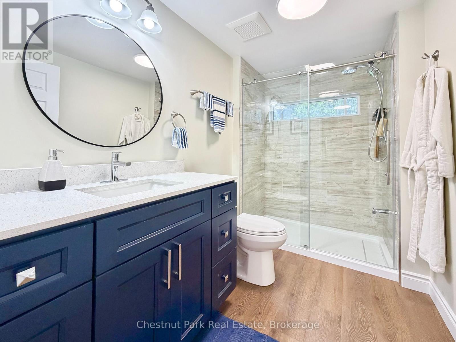 Primary ensuite bath - 9211 118 Highway, Minden Hills (Minden), ON