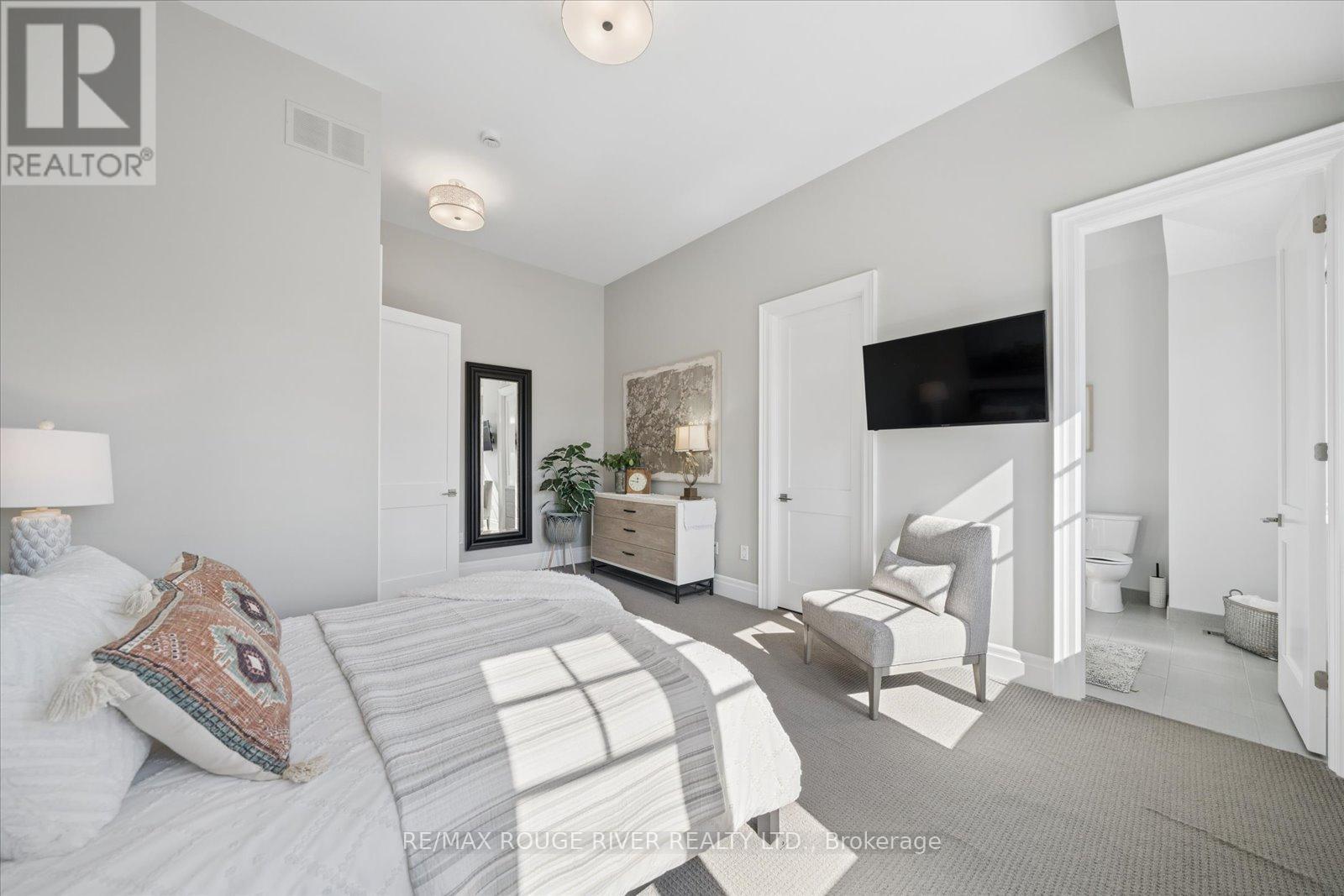 699 Front Road, Pickering, ON