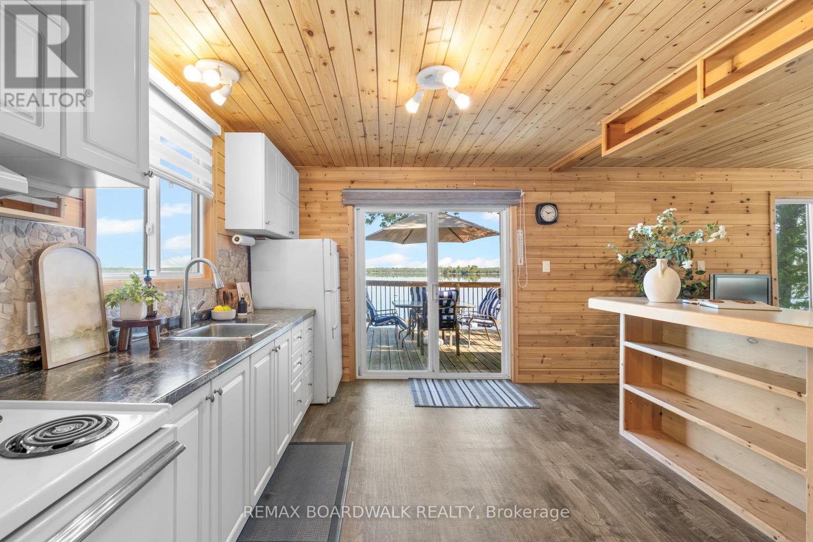 339 Leavoy Lane, Horton, ON