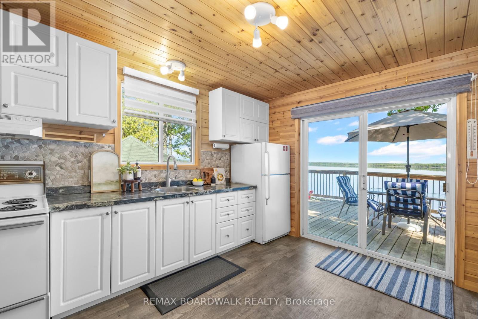 339 Leavoy Lane, Horton, ON