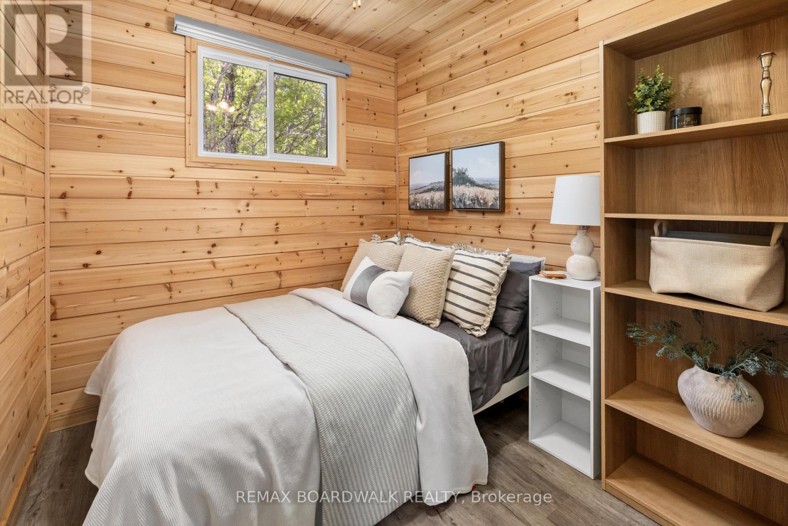 339 Leavoy Lane, Horton, ON