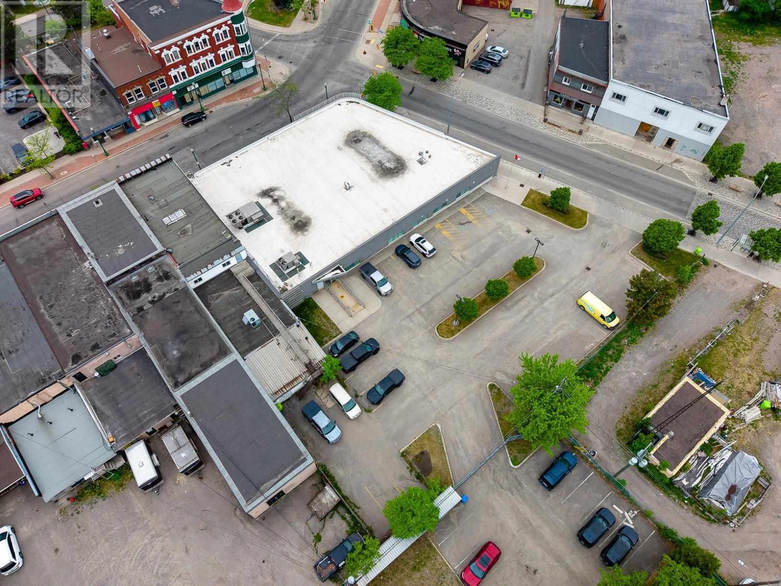 2-8 Queen St E, Sault Ste. Marie, ON