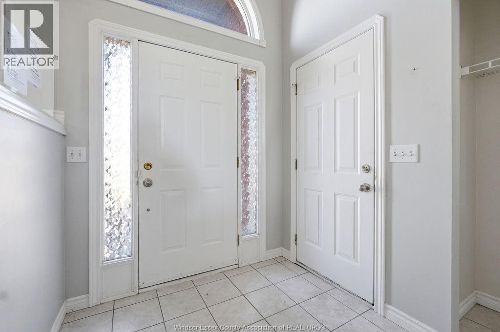 149 Amy Croft Drive, Lakeshore, ON