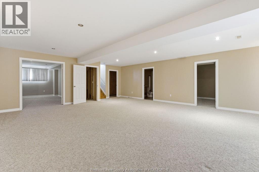 149 Amy Croft Drive, Lakeshore, ON