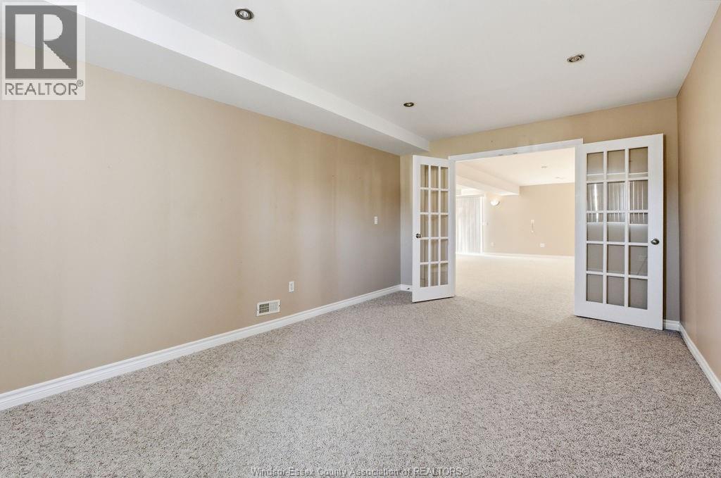 149 Amy Croft Drive, Lakeshore, ON