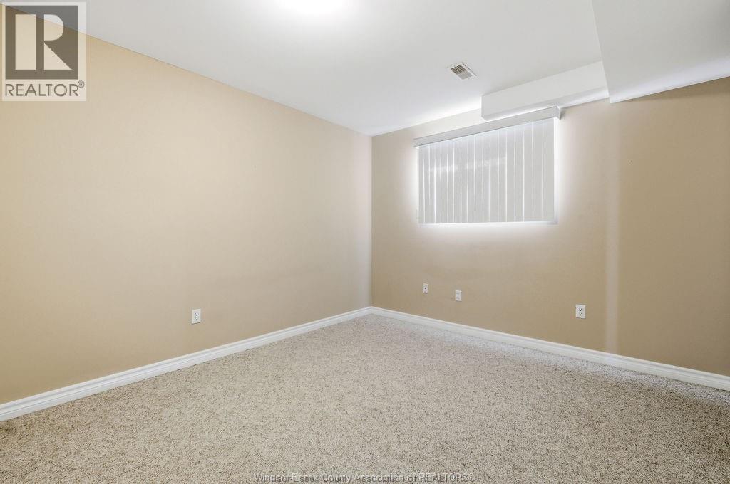 149 Amy Croft Drive, Lakeshore, ON