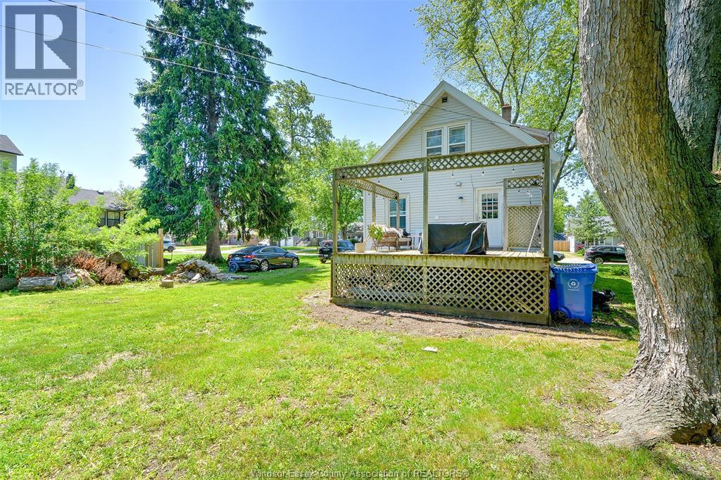135 Maple, Lasalle, ON