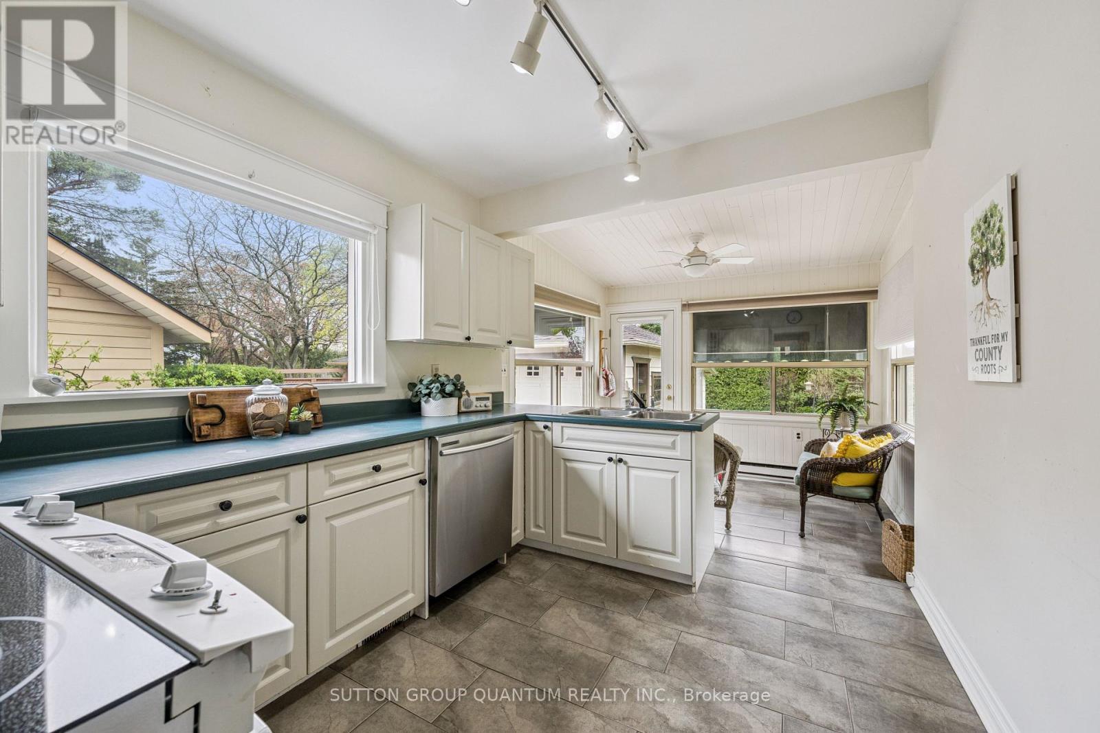 2085 Emerald Crescent, Burlington, ON
