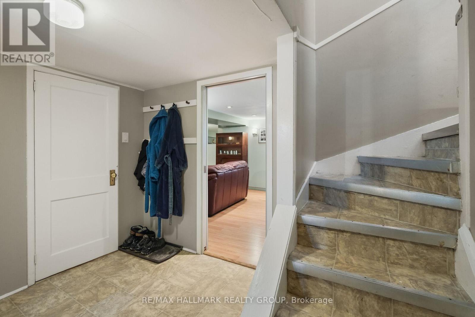 20 Fern Avenue, Ottawa, ON