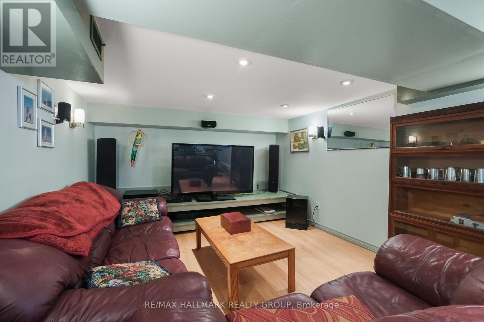 20 Fern Avenue, Ottawa, ON