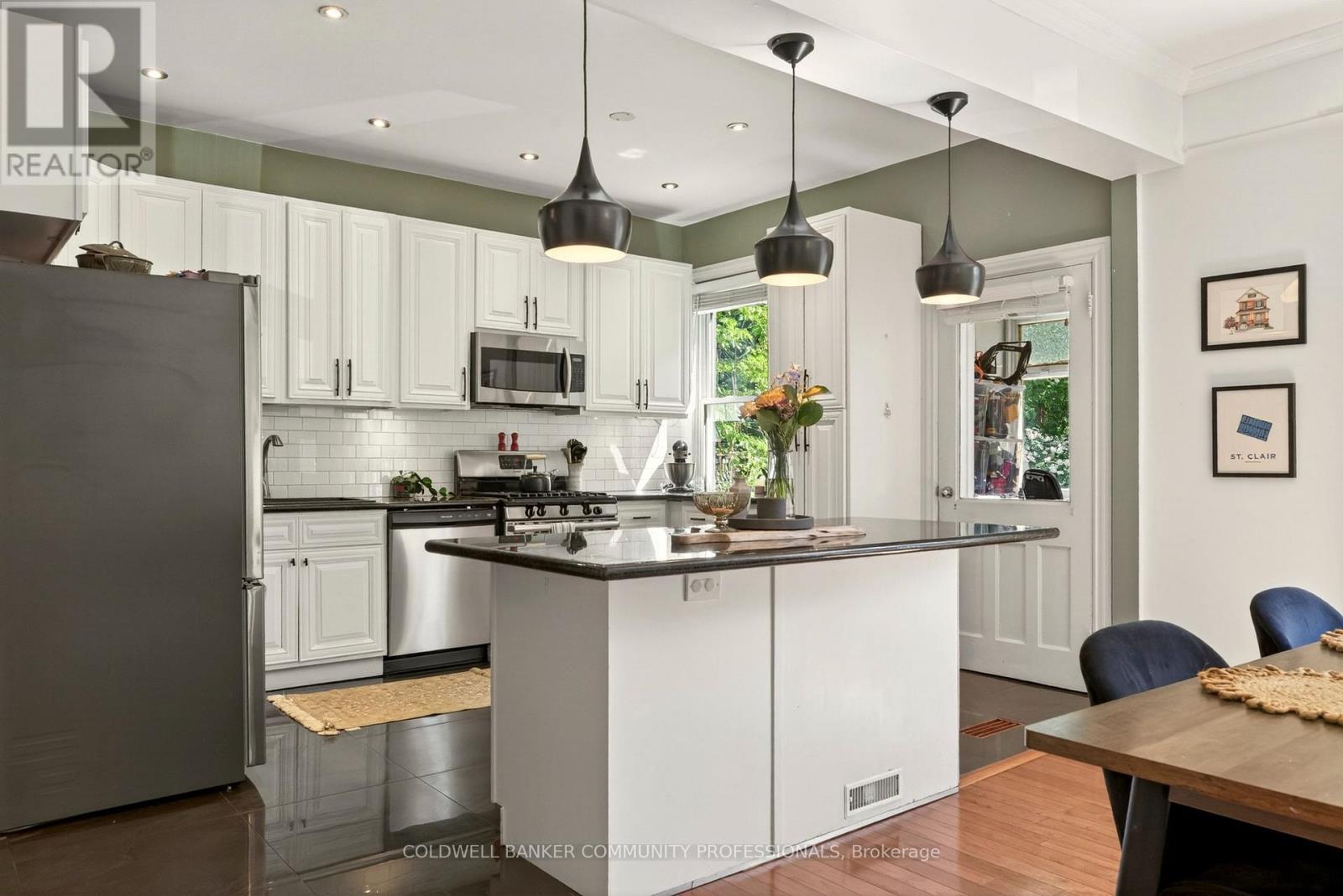 68 Delaware Avenue, Hamilton, ON