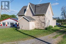 15693 County Rd 2, Brighton, ON