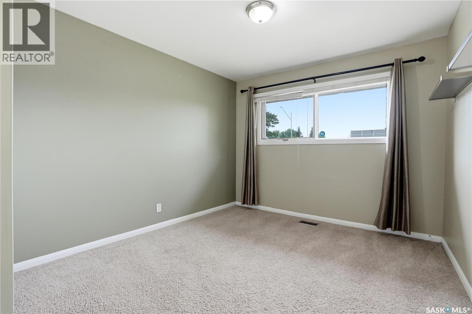 1710 Drinkle Street, Saskatoon, SK