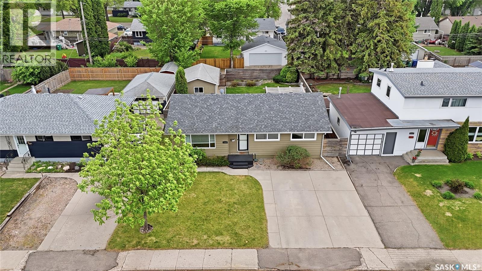 1710 Drinkle Street, Saskatoon, SK