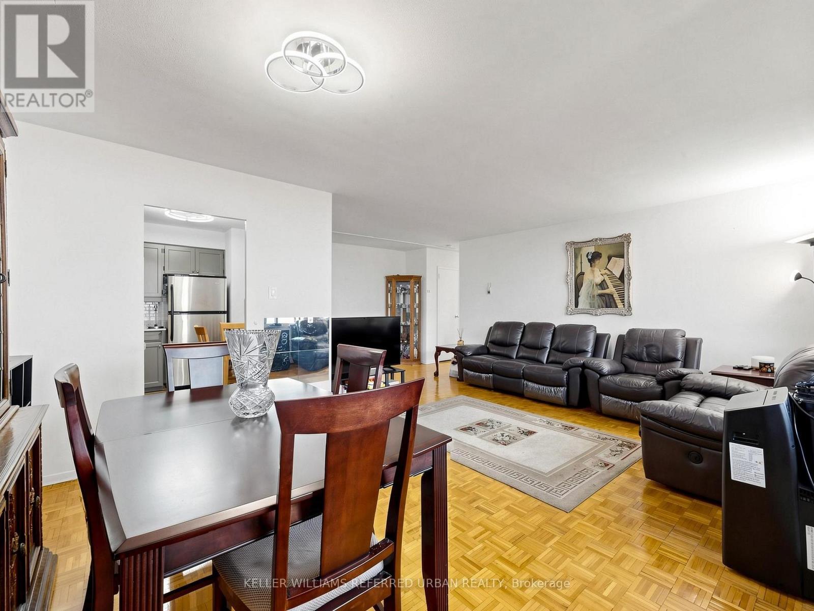 1111 - 10 Parkway Forest Drive, Toronto, ON