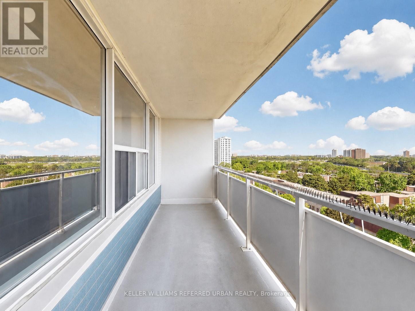 1111 - 10 Parkway Forest Drive, Toronto, ON