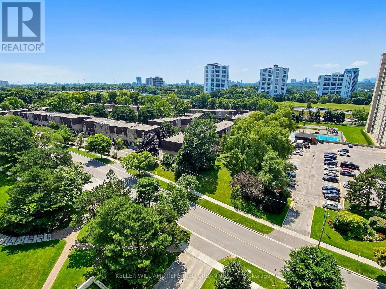 1111 - 10 Parkway Forest Drive, Toronto, ON