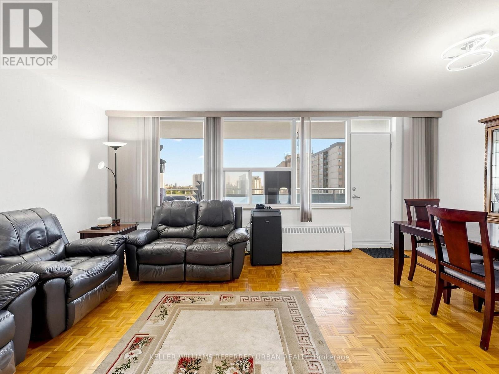 1111 - 10 Parkway Forest Drive, Toronto, ON