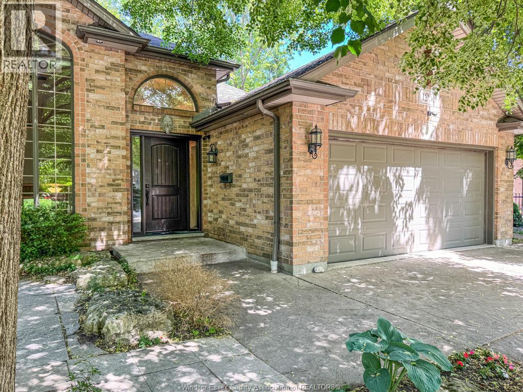 1950 Randolph, Windsor, ON - Outdoor