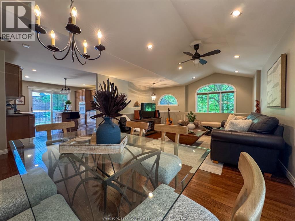 1950 Randolph, Windsor, ON - Indoor