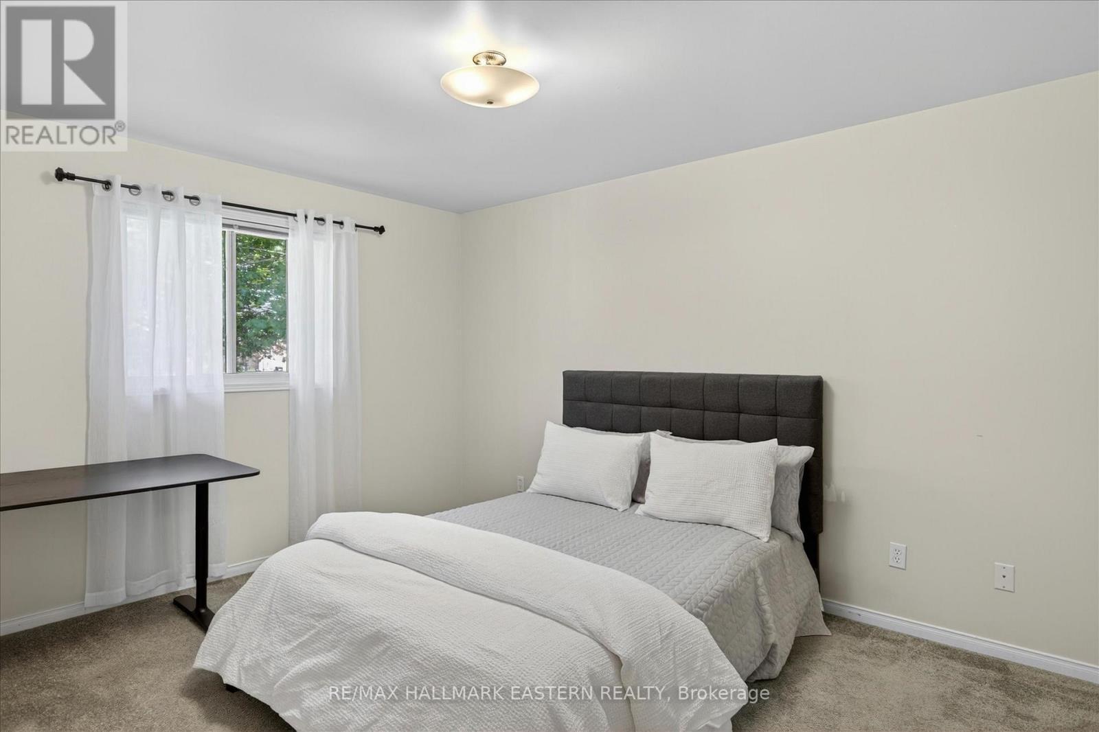 Primary bedroom overlooks the backyard - 890 Chapel Road, Peterborough (Ashburnham Ward 4), ON
