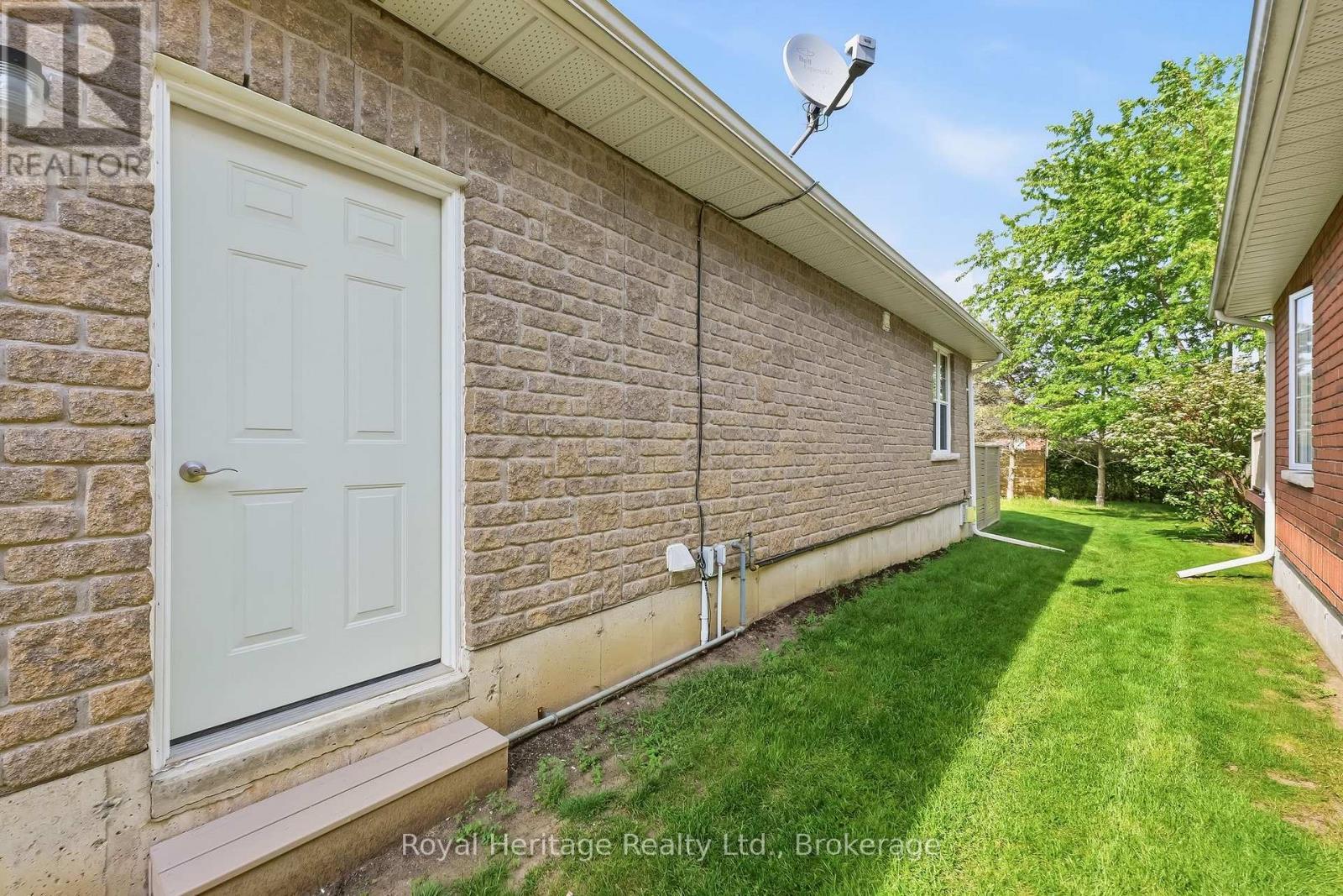 2 Cortland Way, Brighton, ON