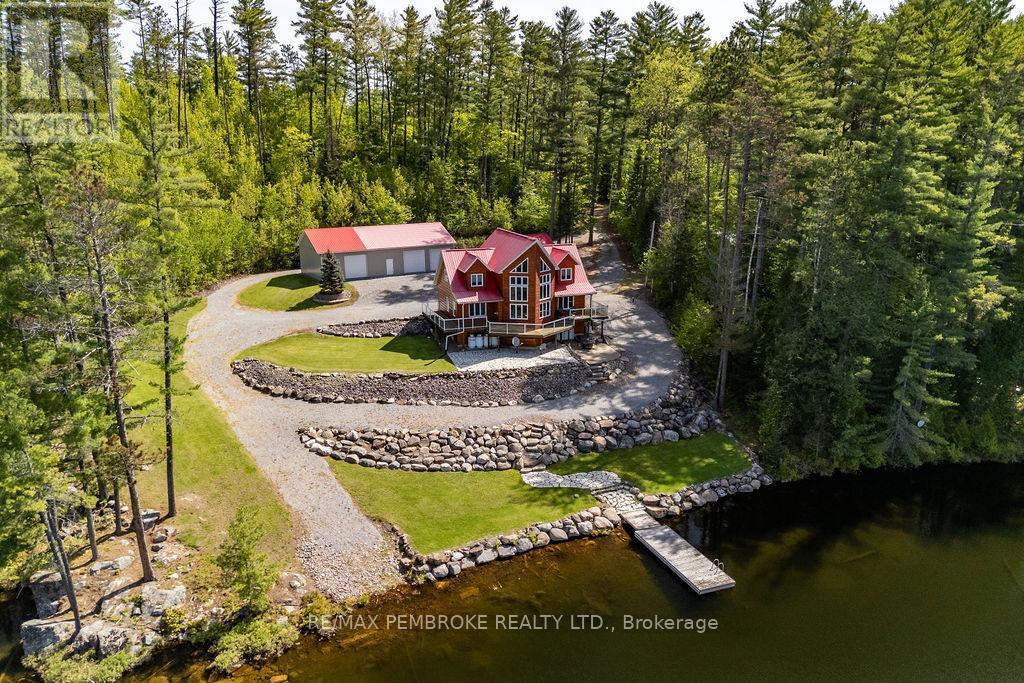 208 Red Fox Trail, Head, Clara And Maria, ON