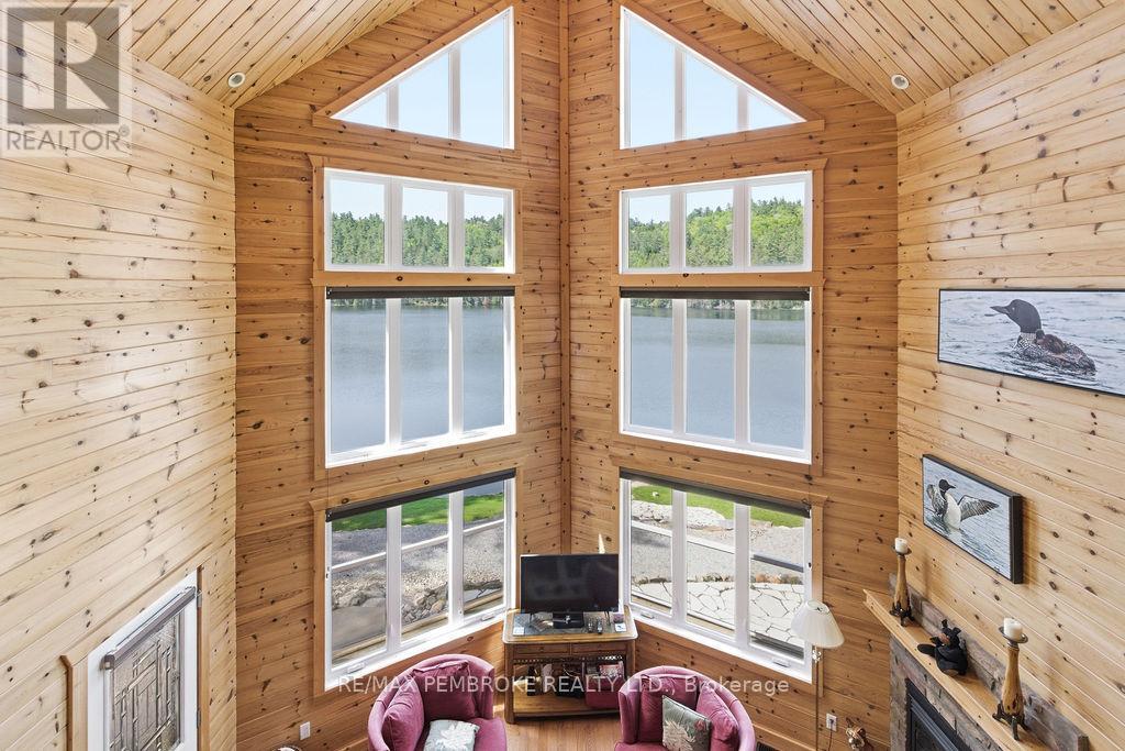208 Red Fox Trail, Head, Clara And Maria, ON