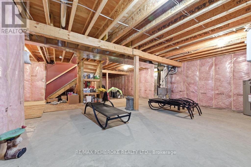 208 Red Fox Trail, Head, Clara And Maria, ON