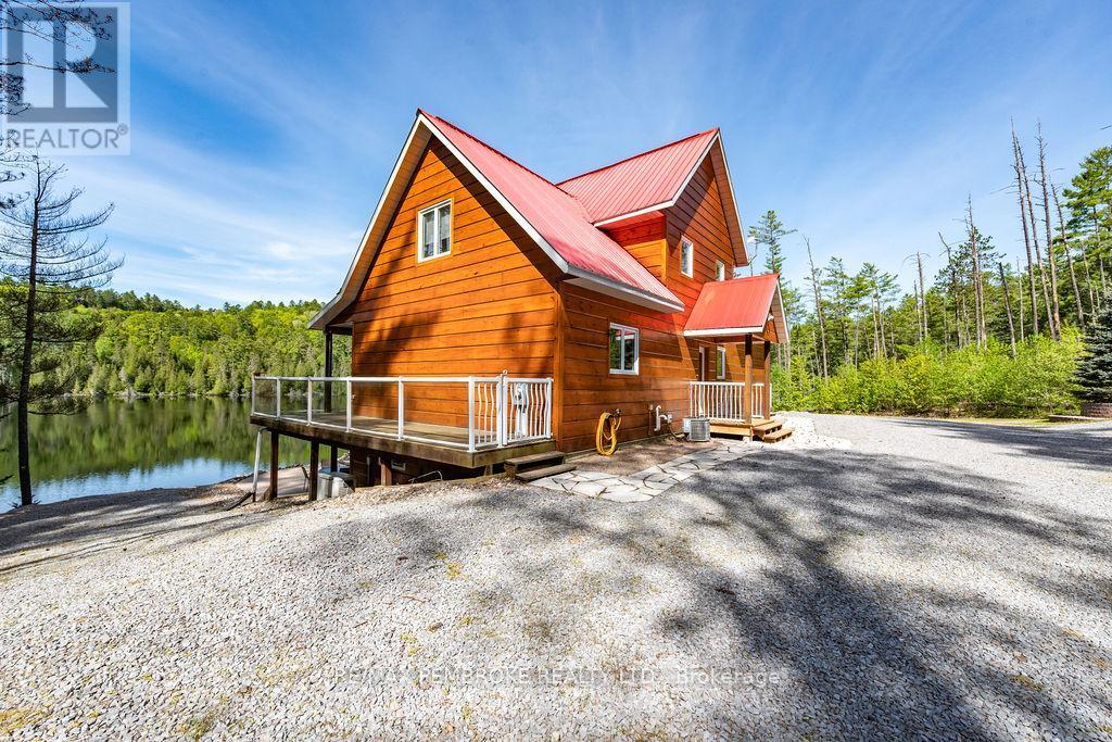 208 Red Fox Trail, Head, Clara And Maria, ON