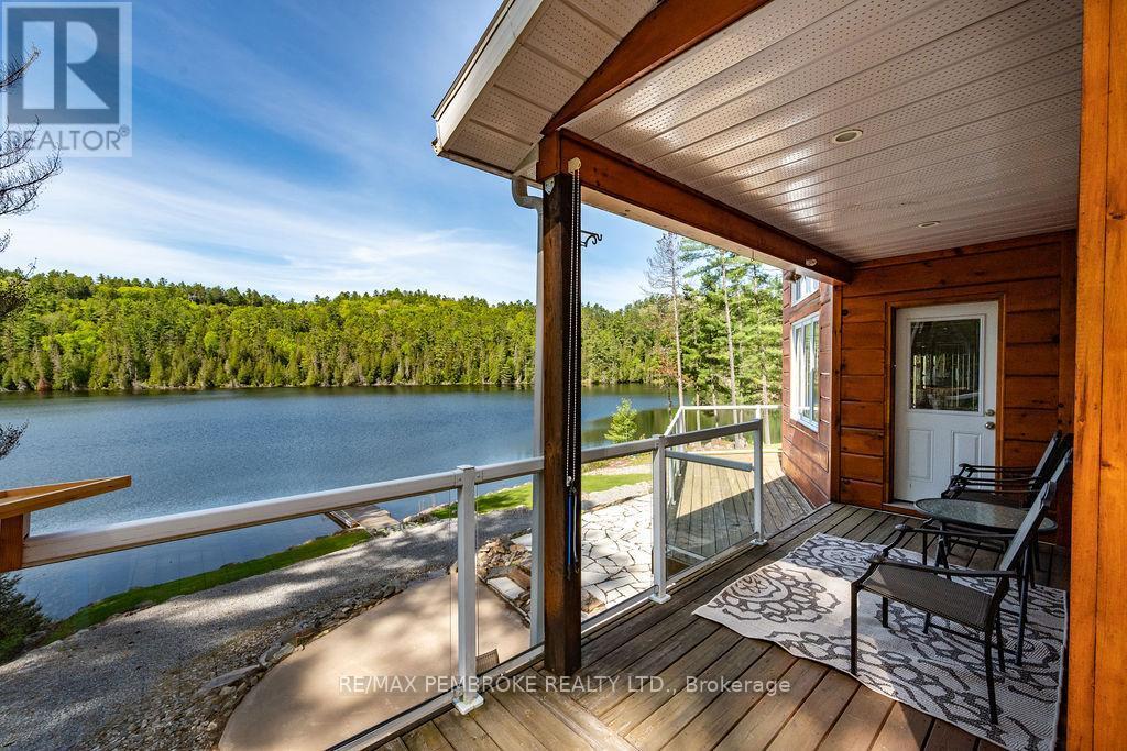 208 Red Fox Trail, Head, Clara And Maria, ON
