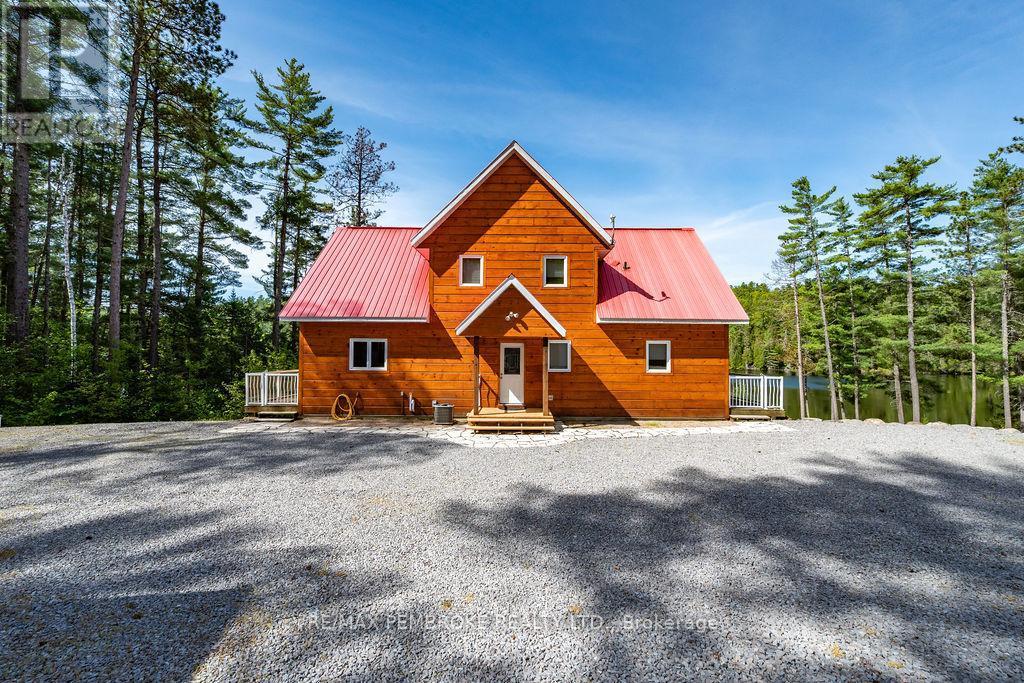 208 Red Fox Trail, Head, Clara And Maria, ON