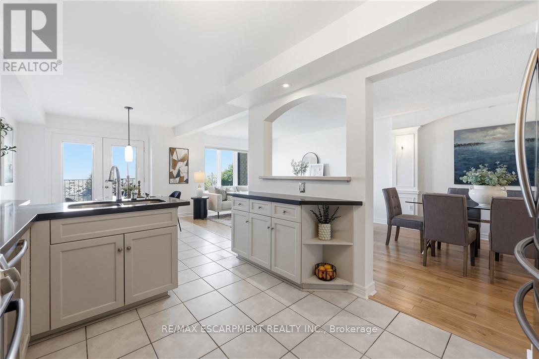6 - 85 Edgewater Drive, Hamilton, ON