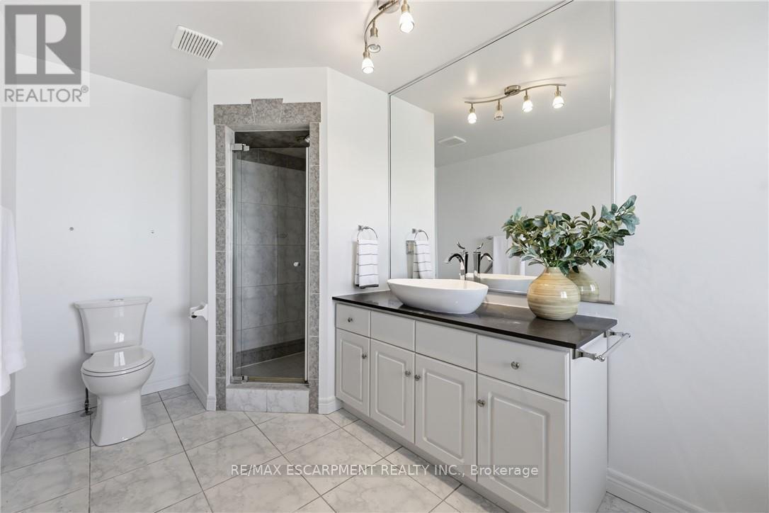 6 - 85 Edgewater Drive, Hamilton, ON