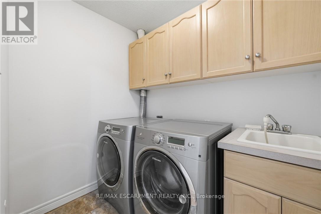 6 - 85 Edgewater Drive, Hamilton, ON
