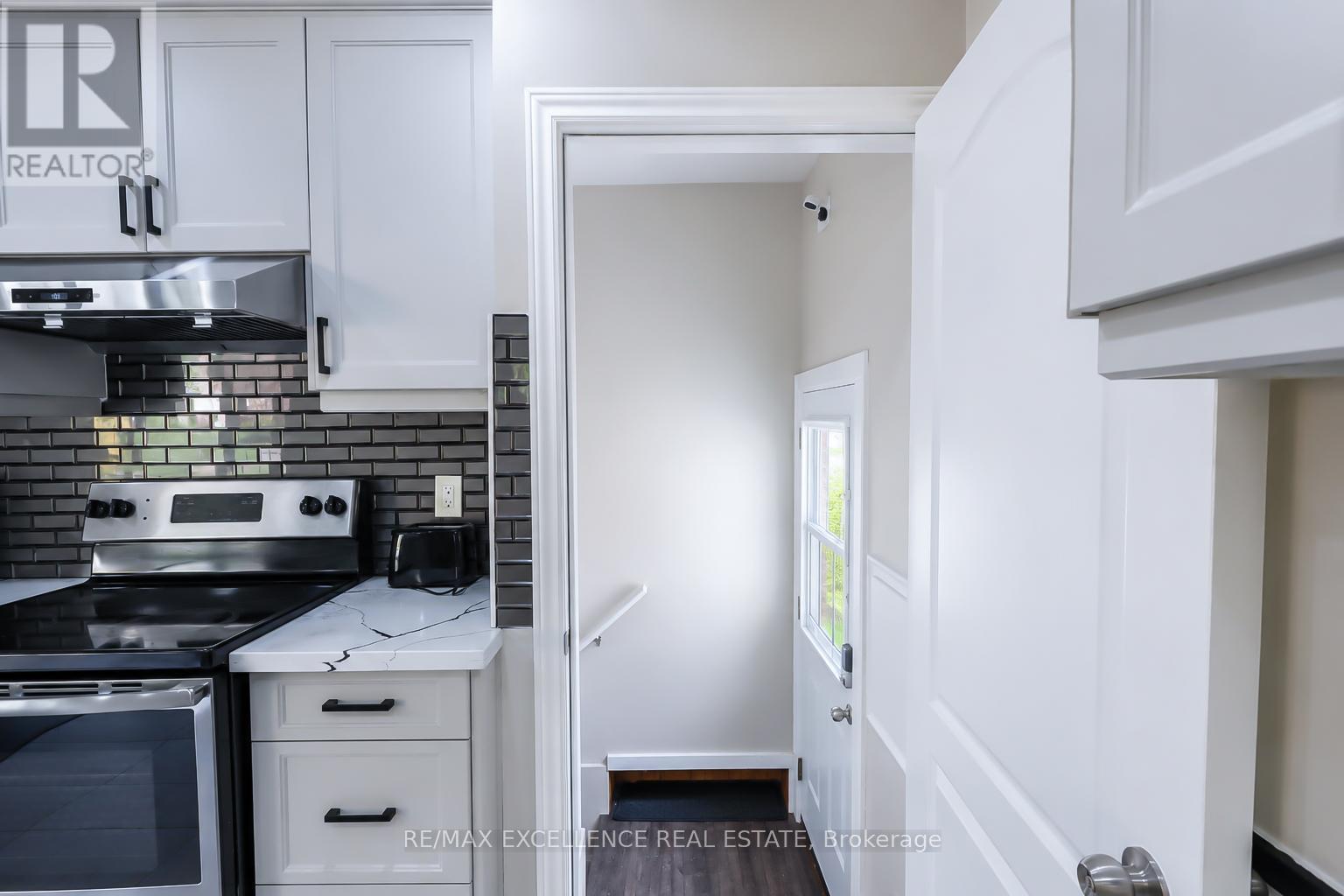 35 Siebert Avenue, Kitchener, ON