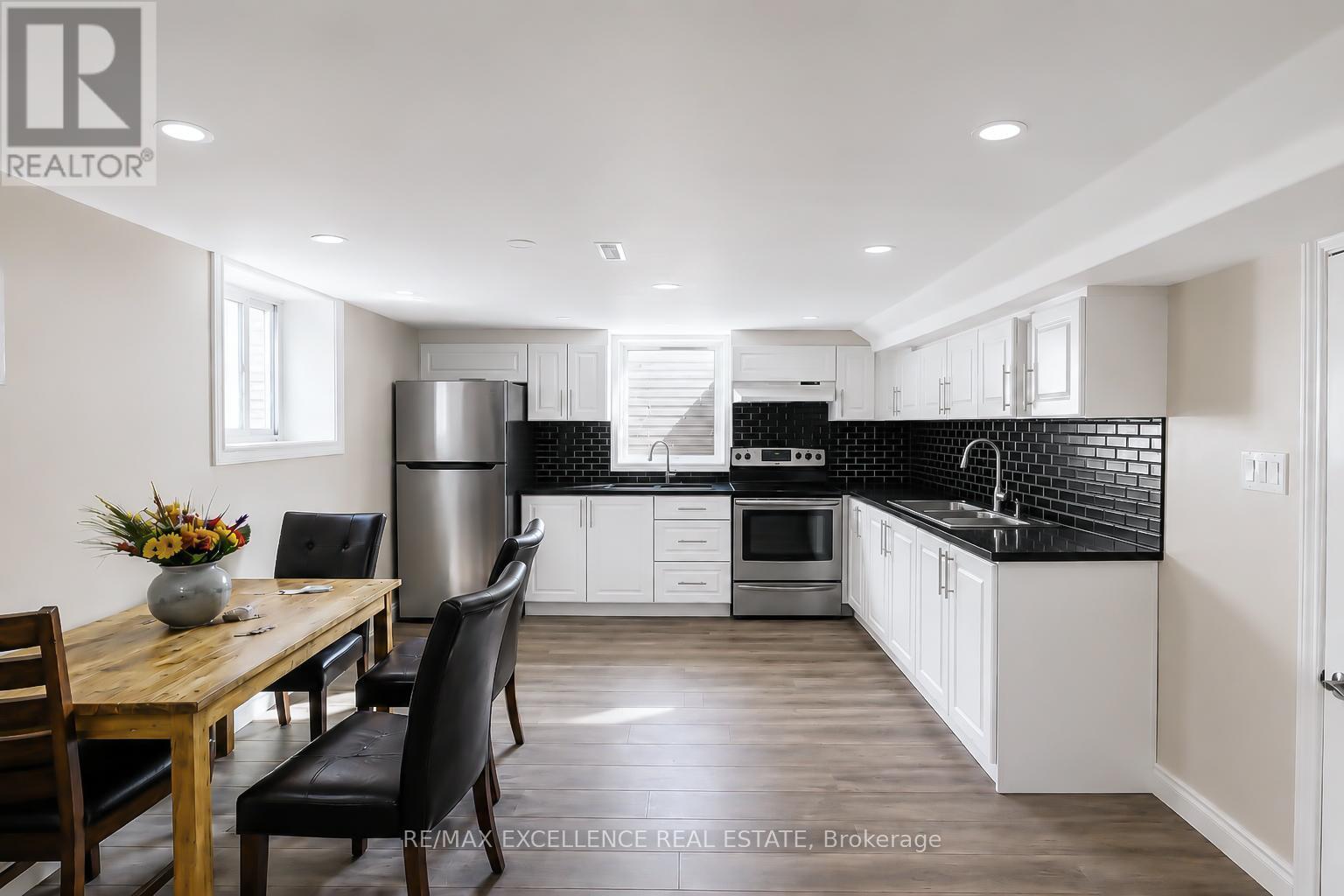 35 Siebert Avenue, Kitchener, ON