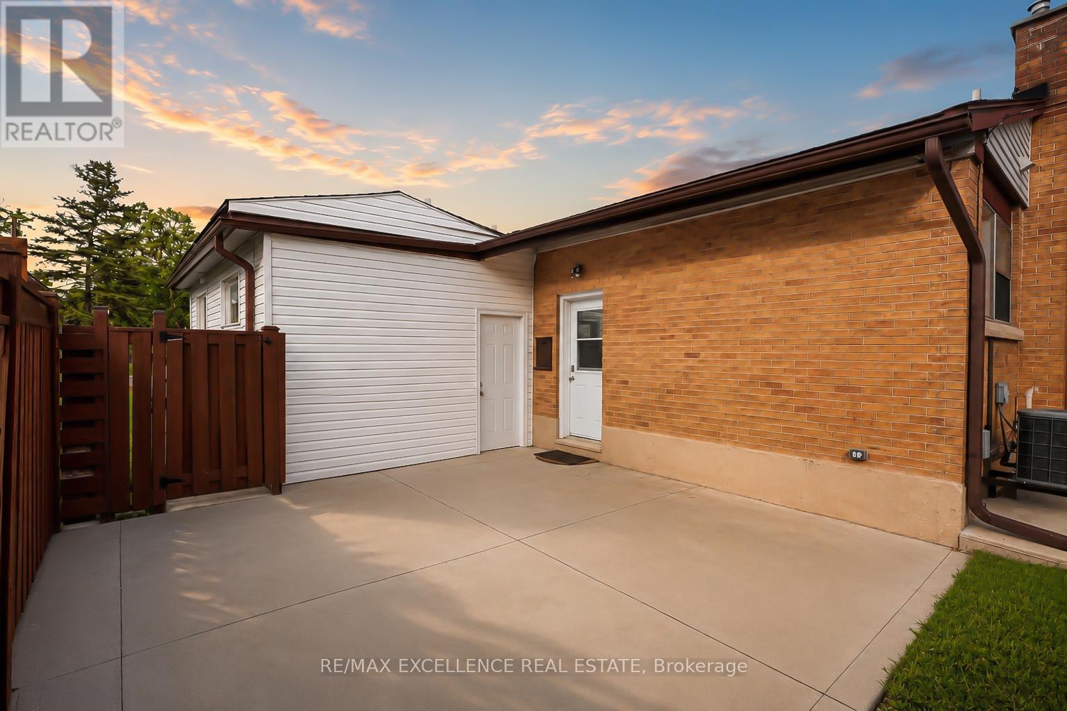 35 Siebert Avenue, Kitchener, ON