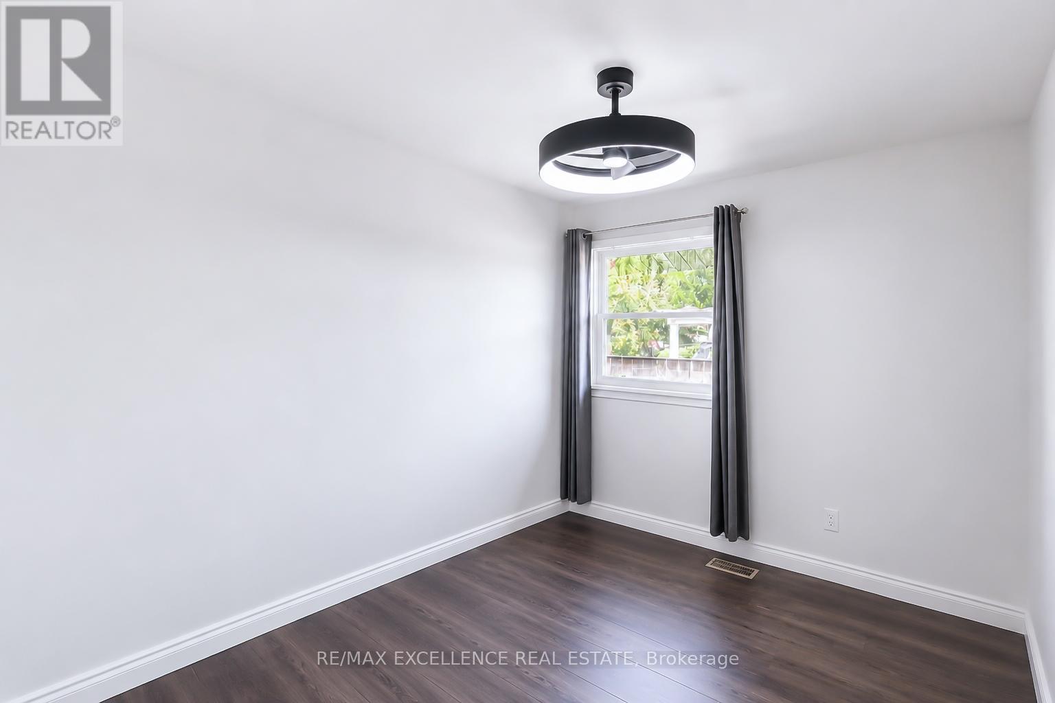 Bedroom 2 - 35 Siebert Avenue, Kitchener, ON