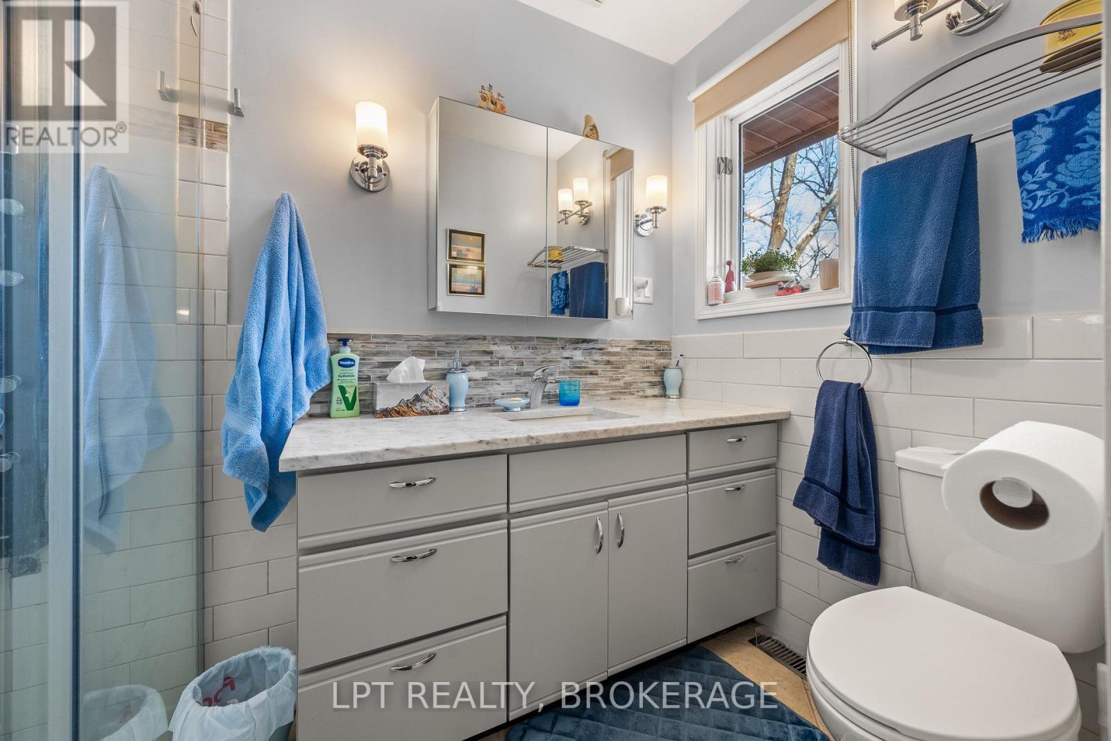 31 Acorn Lane, Frontenac (Frontenac South), ON