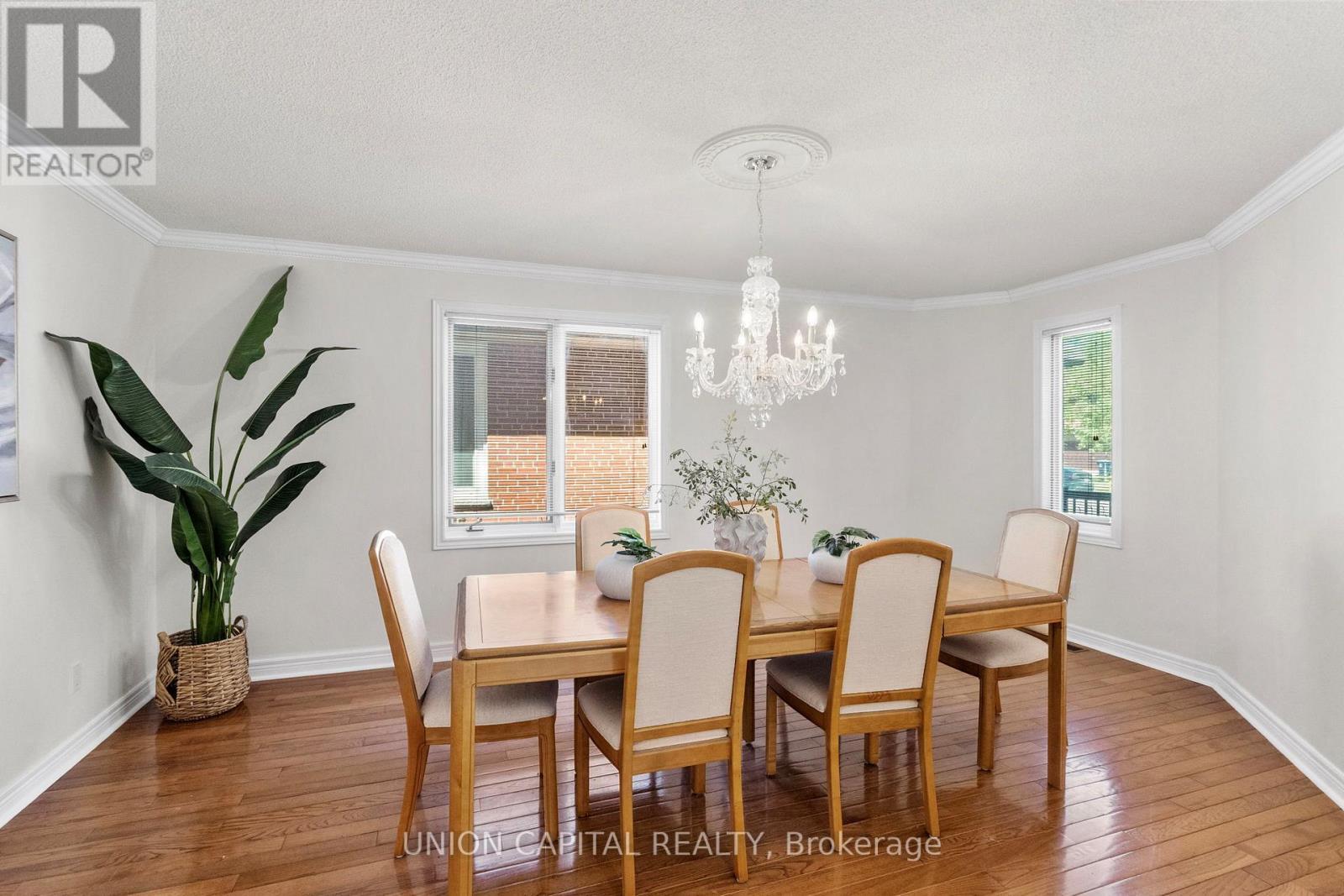 Spacious formal dining room - 99 Abitibi Avenue, Toronto, ON