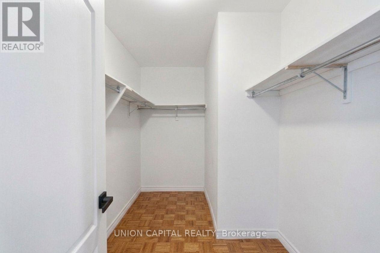 Primary bedroom walk-in - 99 Abitibi Avenue, Toronto, ON