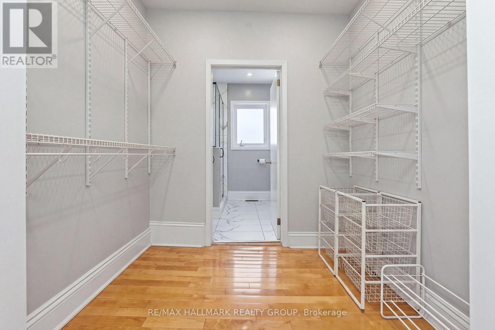 425 Echo Drive, Ottawa, ON