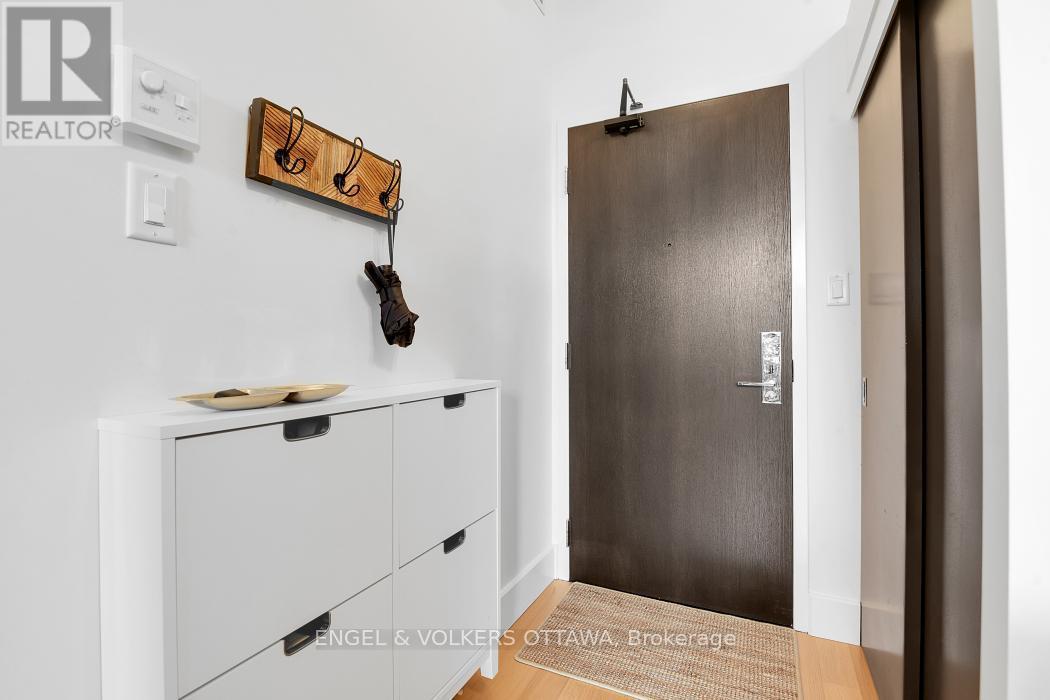201 - 108 Third Avenue, Ottawa, ON