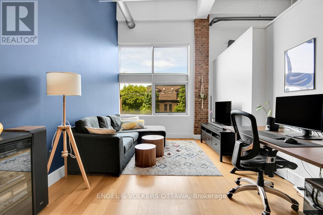 201 - 108 Third Avenue, Ottawa, ON