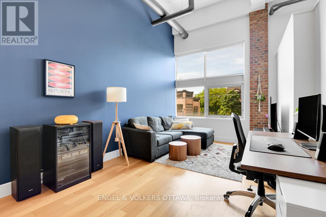 201 - 108 Third Avenue, Ottawa, ON