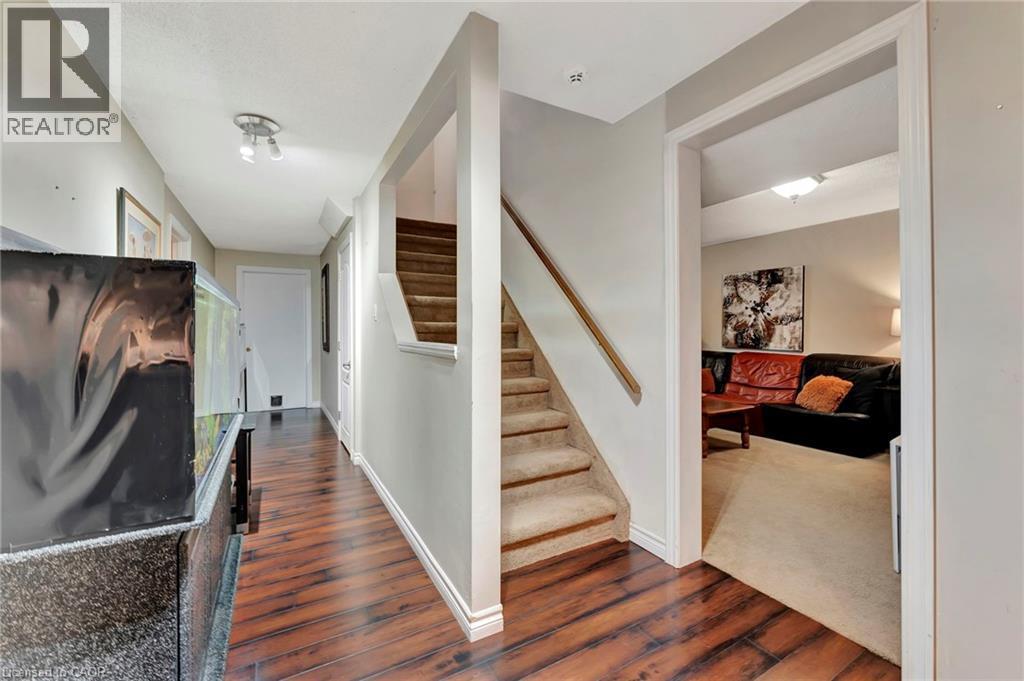 52 Beckett Drive, Brantford, ON - Indoor Photo Showing Other Room