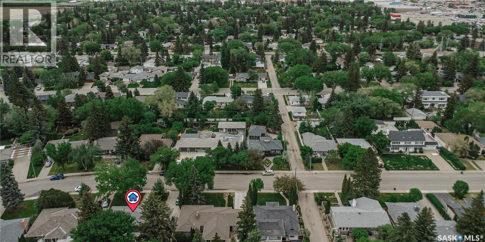 414 Lake Crescent, Saskatoon, SK