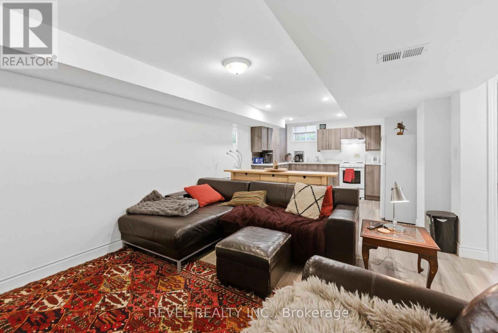 82 Cumming Court, Hamilton, ON